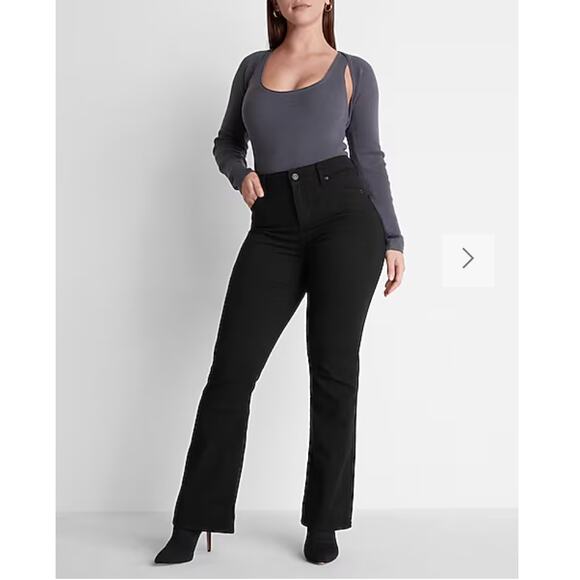 NWOT Never Worn | Express | Curvy Mid Rise Black Bootcut Jeans | Size 8R - Picture 5 of 7